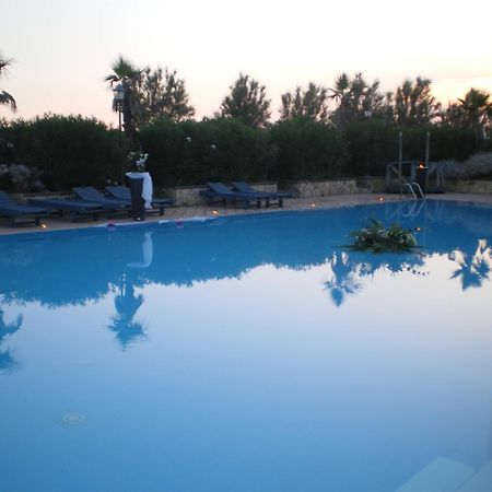Hotel Club Sabbiadoro Battipaglia Exteriör bild
