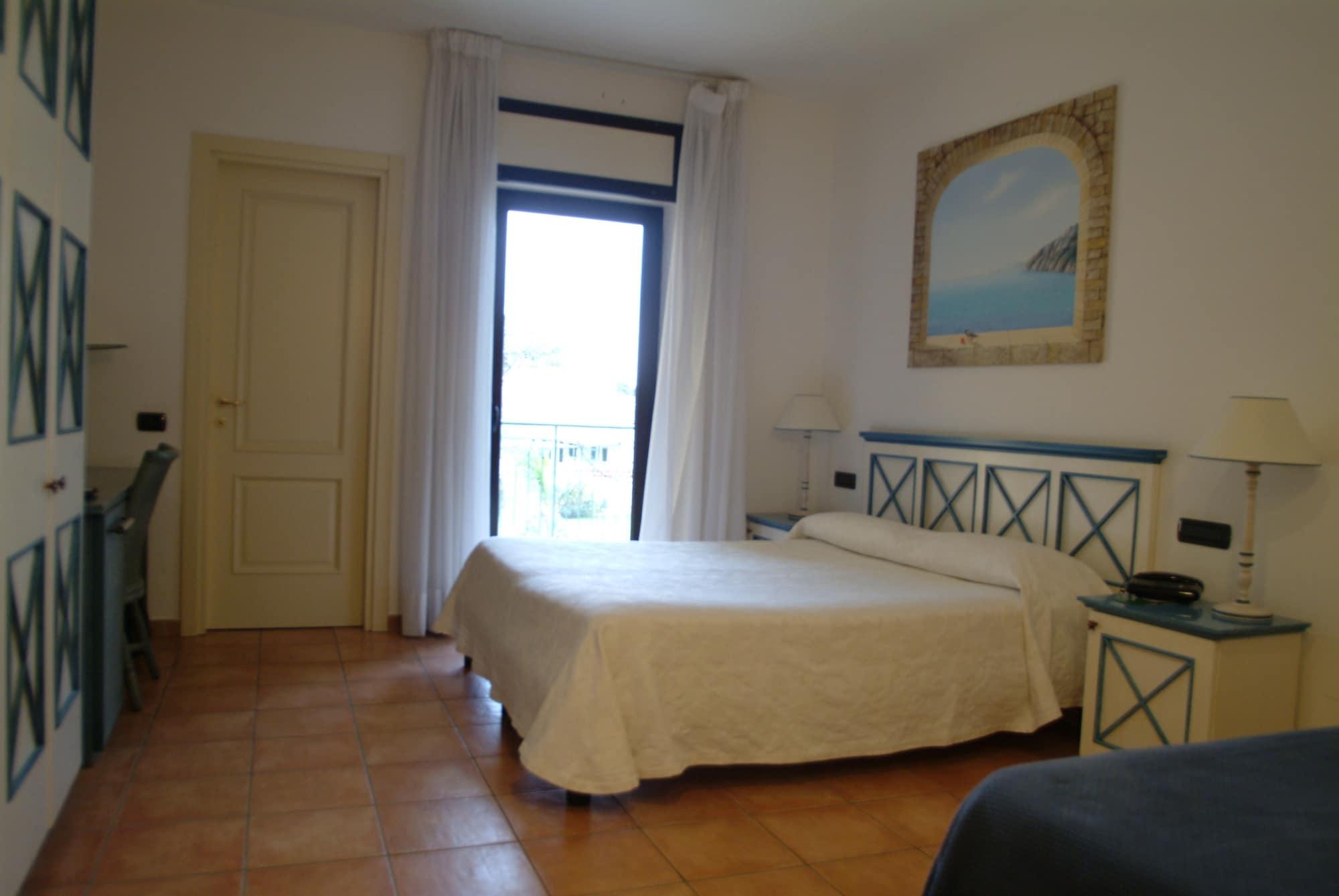 Hotel Club Sabbiadoro Battipaglia Exteriör bild