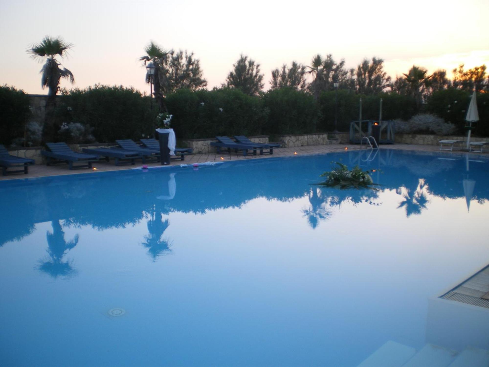 Hotel Club Sabbiadoro Battipaglia Exteriör bild