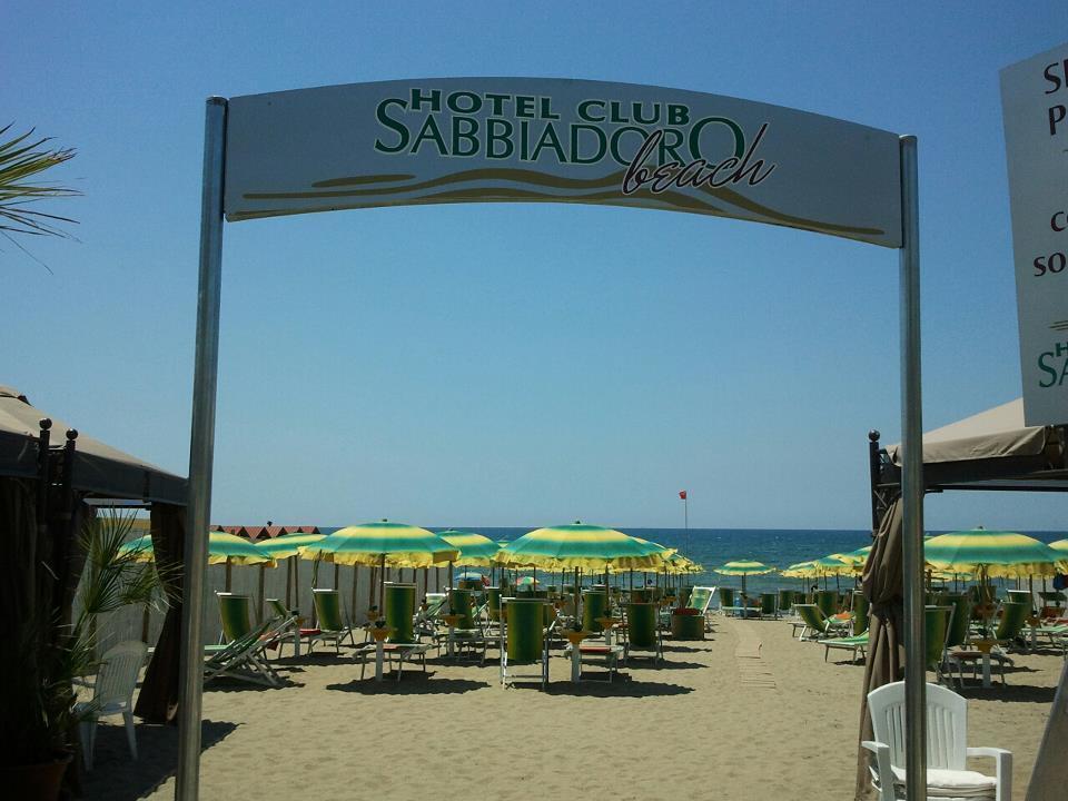 Hotel Club Sabbiadoro Battipaglia Exteriör bild
